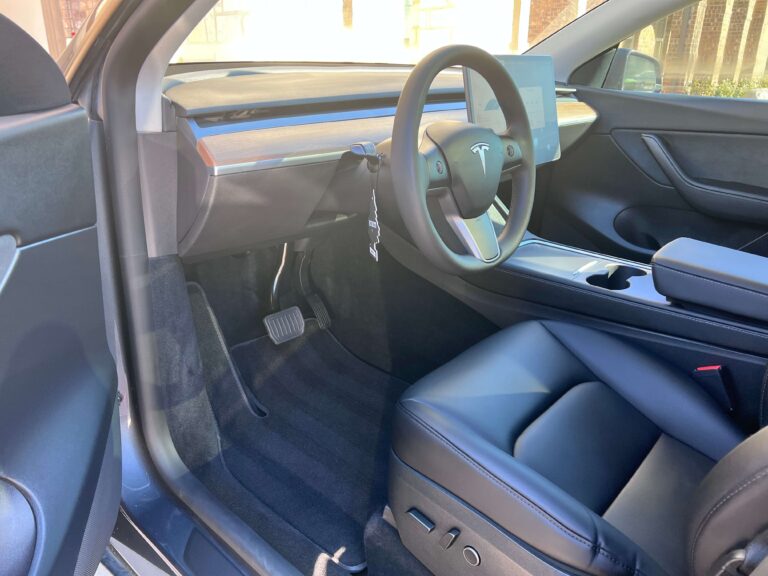 interior car cleaning